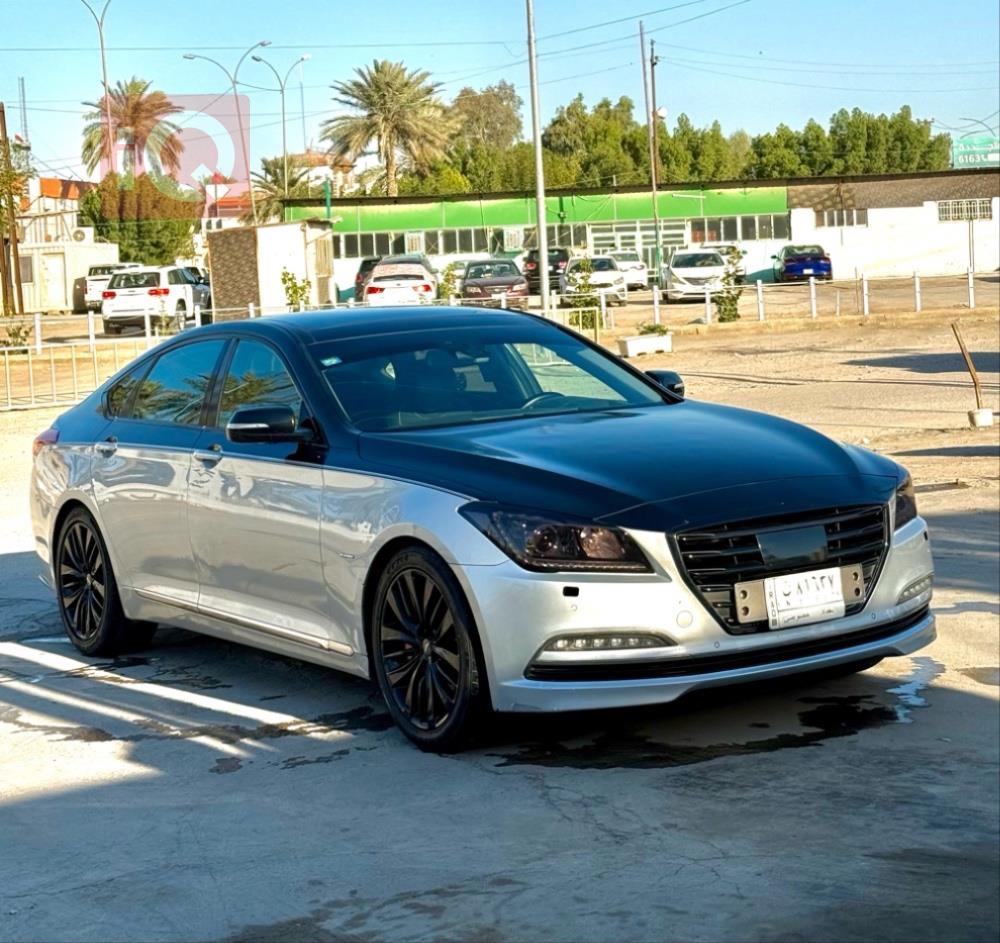 هیوندای جێنسس